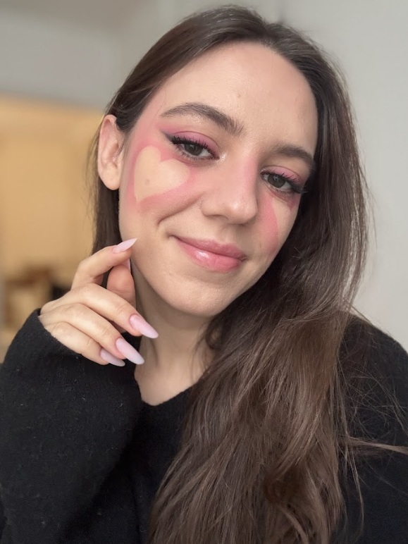 julie antoine maquilleuse et ongles Reims et alentours